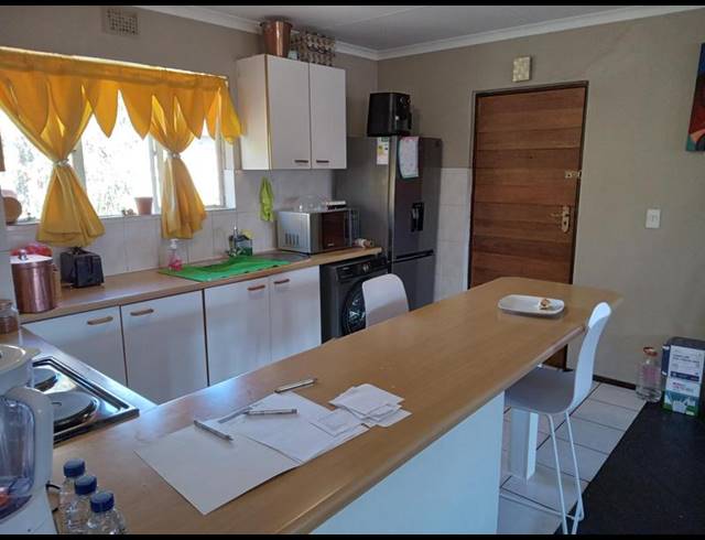 2 BEDROOM TOWNHOUSE FOR SALE IN EDEN GLEN